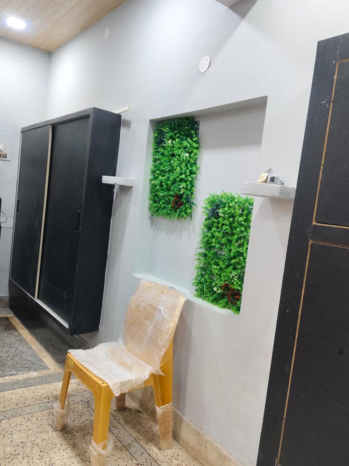 Hotel Crystal Dreams Mathura Exterior foto